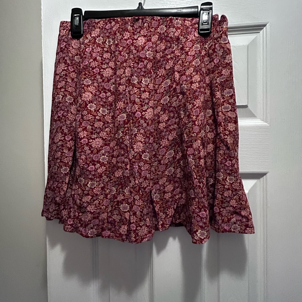 American Eagle Outfitters Floral A-Line Skirt - Pink and Red